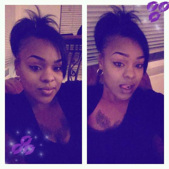 Meet your Posher, Akilah - Picture 1 of 1